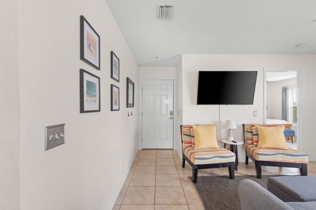 8436 Gulf Boulevard UNIT 721, Navarre, FL 32566