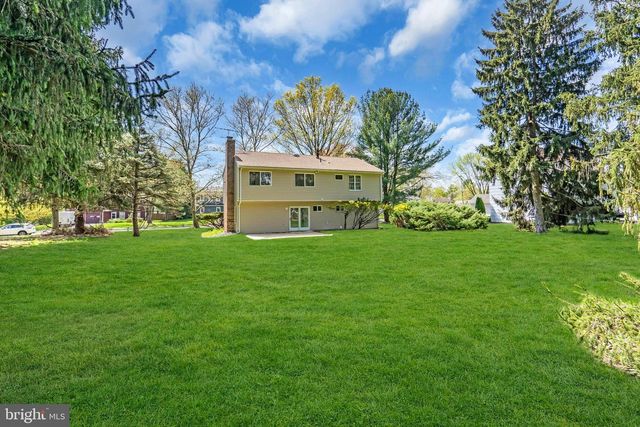 45 LINDEN LN, Plainsboro, NJ 08536