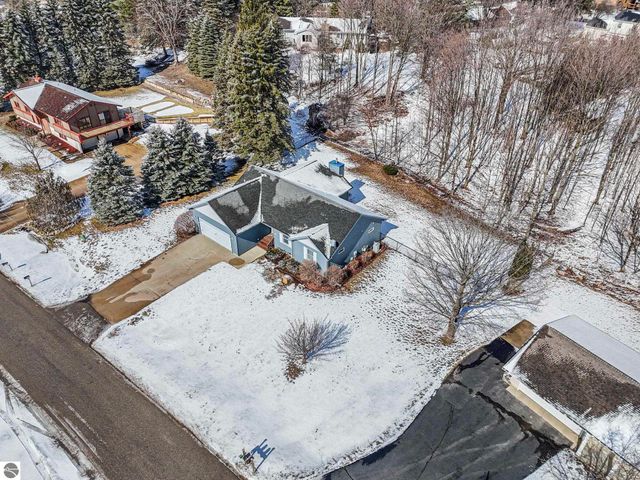 4350 Cherry Lane, Traverse City, MI 49684