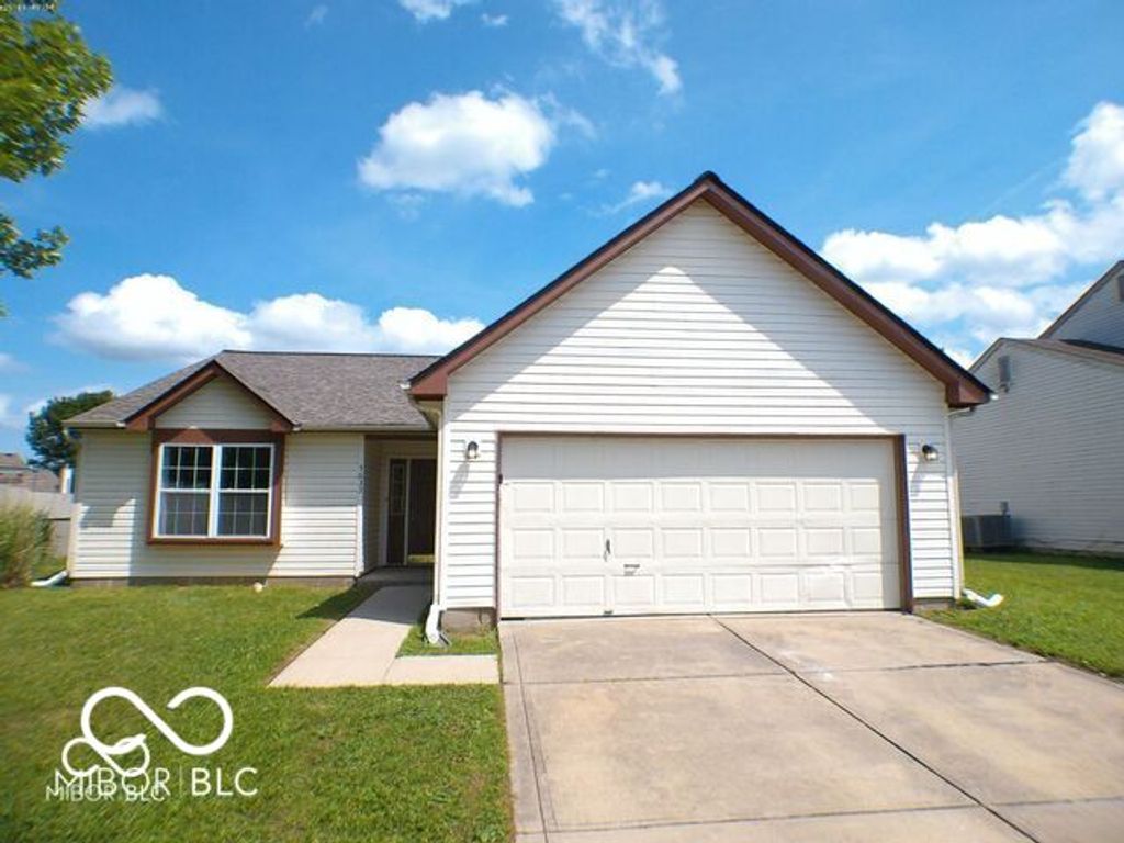 5633 Wynridge Court, Indianapolis, IN 46235