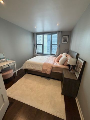 400 E RANDOLPH Street 3721, Chicago, IL 60601