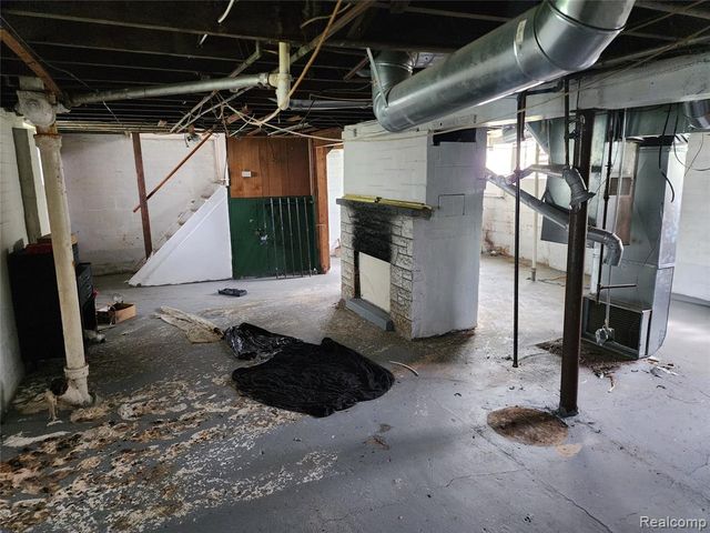 19120 Orleans Street, Highland Park, MI 48203