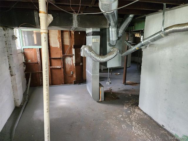 19120 Orleans Street, Highland Park, MI 48203