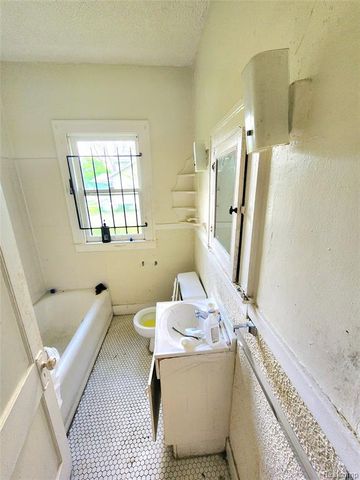 19120 Orleans Street, Highland Park, MI 48203