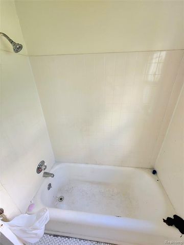 19120 Orleans Street, Highland Park, MI 48203