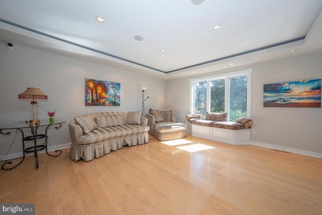 1288 BOBARN DR, Penn Valley, PA 19072