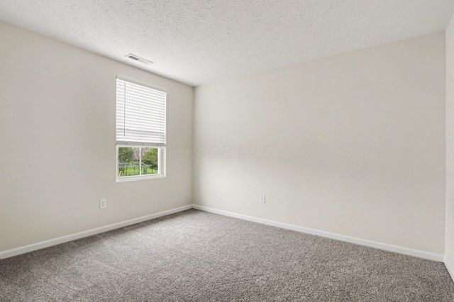 2552 Brook Run Drive, Lancaster, OH 43130