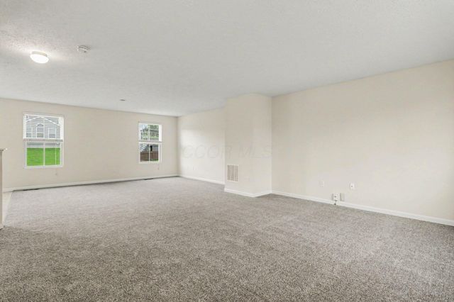 2552 Brook Run Drive, Lancaster, OH 43130