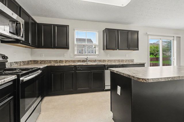 2552 Brook Run Drive, Lancaster, OH 43130