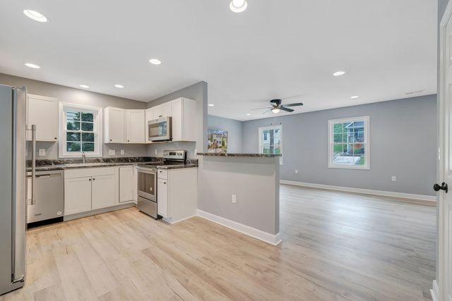 1452 Varnell AVE, Roanoke, VA 24012