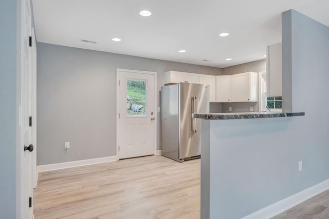 1452 Varnell AVE, Roanoke, VA 24012