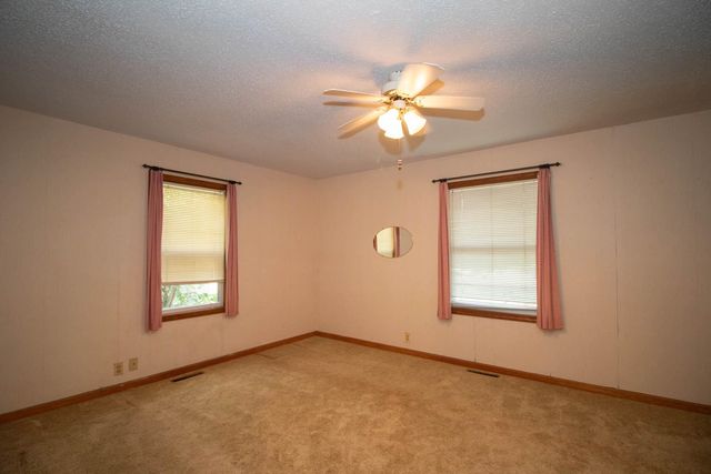 623 E Mulvane, Mulvane, KS 67110