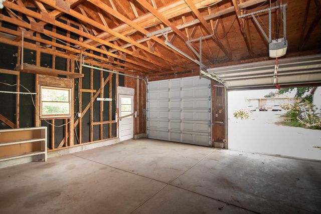 623 E Mulvane, Mulvane, KS 67110