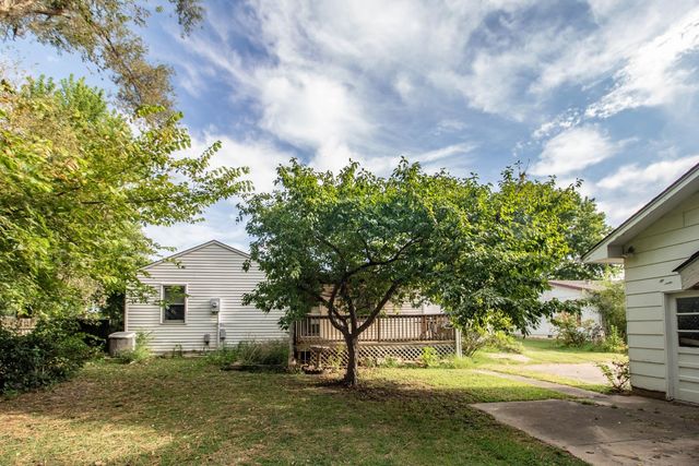 623 E Mulvane, Mulvane, KS 67110