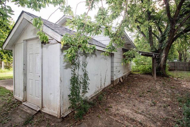 623 E Mulvane, Mulvane, KS 67110