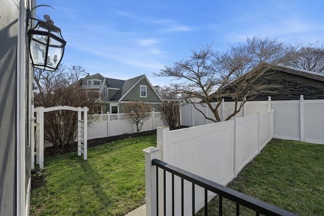 287 Cherry St 1, Newton, MA 02465