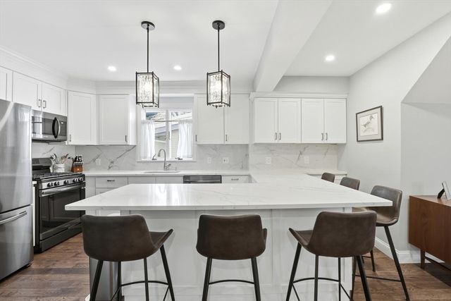 287 Cherry St 1, Newton, MA 02465