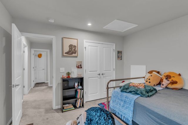 239 S Downs Cir, Goodlettsville, TN 37072