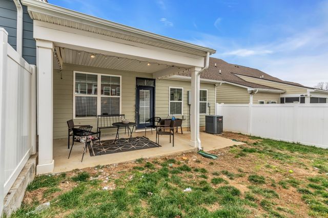 239 S Downs Cir, Goodlettsville, TN 37072