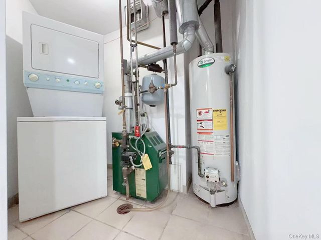 141-05 Cherry Avenue 3C, Flushing, NY 11355