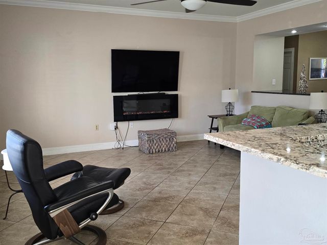 4147 Lancaster Gate Dr, Pace, FL 32571