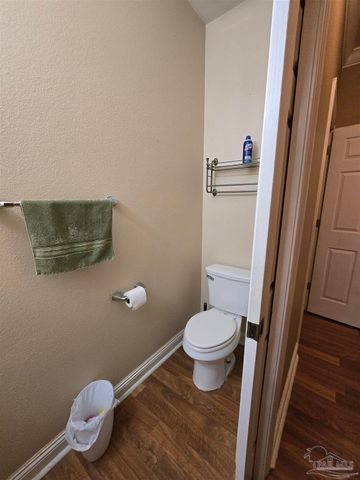 4147 Lancaster Gate Dr, Pace, FL 32571