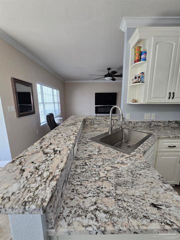 4147 Lancaster Gate Dr, Pace, FL 32571