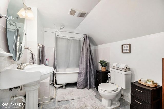 1809 Taylor Avenue, Royal Oak, MI 48067