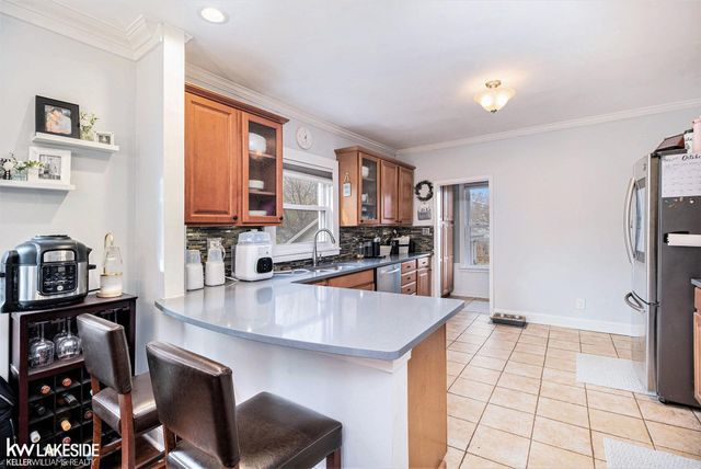 1809 Taylor Avenue, Royal Oak, MI 48067