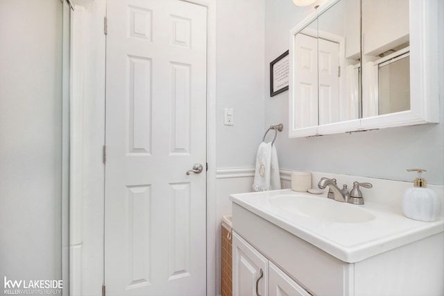 1809 Taylor Avenue, Royal Oak, MI 48067