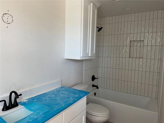 6788 Ellehue Lane, Bryan, TX 77808