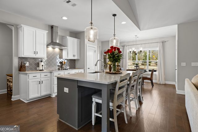 22 E Field Street, Newnan, GA 30263