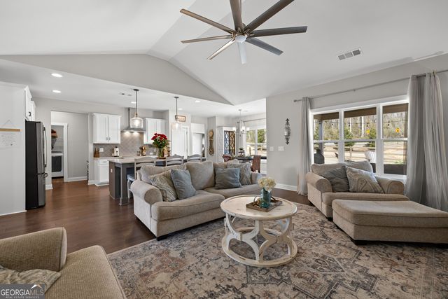 22 E Field Street, Newnan, GA 30263