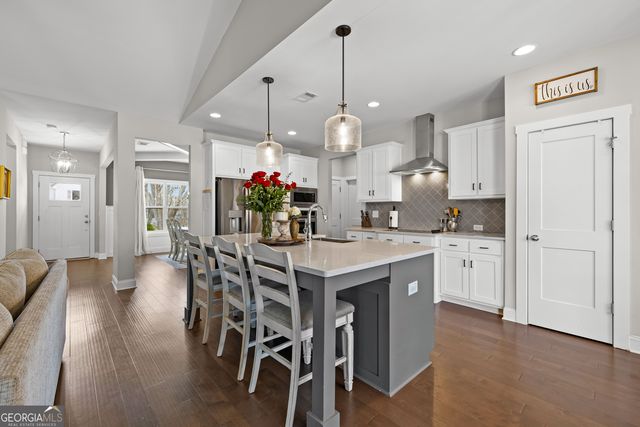 22 E Field Street, Newnan, GA 30263