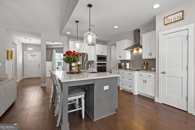 22 E Field Street, Newnan, GA 30263