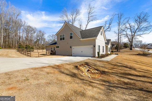 22 E Field Street, Newnan, GA 30263