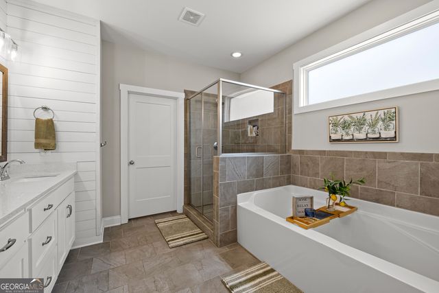 22 E Field Street, Newnan, GA 30263