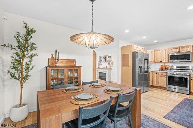 234 Point Breeze Dr, West Milford Twp., NJ 07421