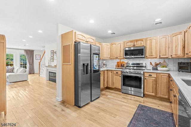 234 Point Breeze Dr, West Milford Twp., NJ 07421