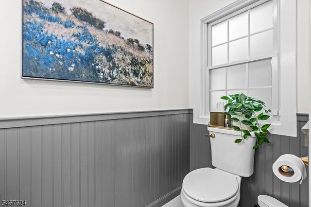 234 Point Breeze Dr, West Milford Twp., NJ 07421