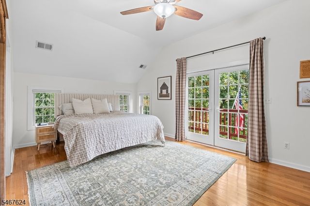 234 Point Breeze Dr, West Milford Twp., NJ 07421