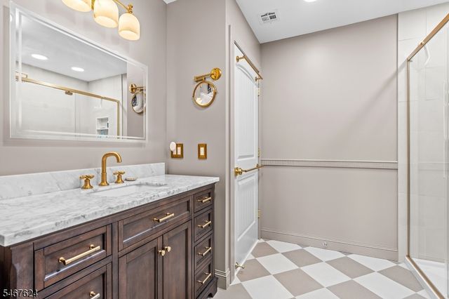 234 Point Breeze Dr, West Milford Twp., NJ 07421
