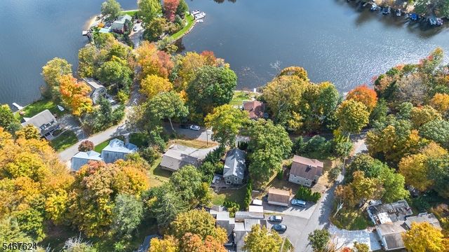234 Point Breeze Dr, West Milford Twp., NJ 07421