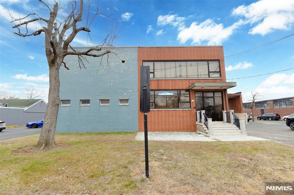 141 Moonachie Road, Moonachie, NJ 07074