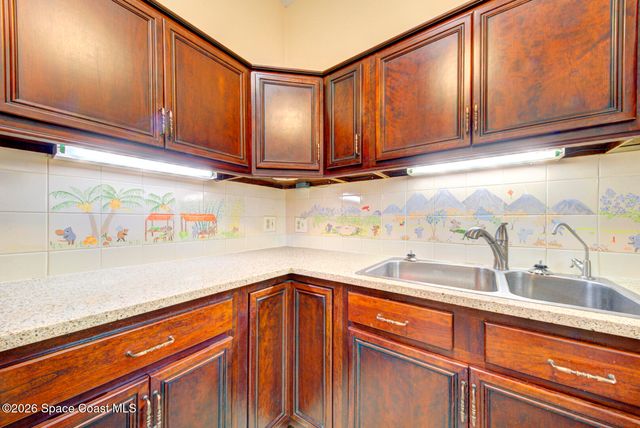 1016 S Park Avenue, Titusville, FL 32780