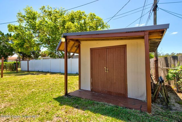 1016 S Park Avenue, Titusville, FL 32780