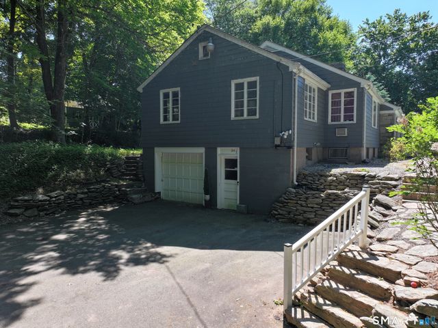 244 Chestnut Hill Road, Glastonbury, CT 06033