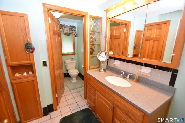 244 Chestnut Hill Road, Glastonbury, CT 06033