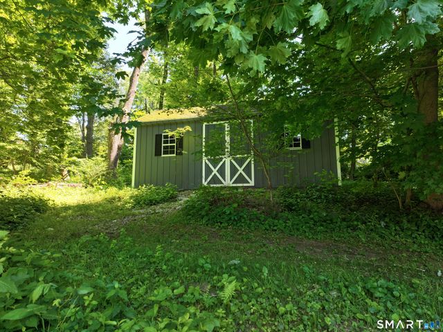 244 Chestnut Hill Road, Glastonbury, CT 06033