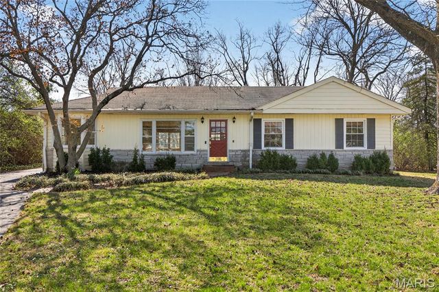 12 Ramblewood Lane, Creve Coeur, MO 63141